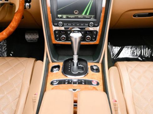 Used 2017 Bentley Continental GT image 96