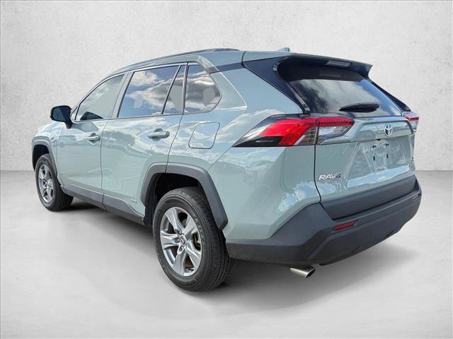 Used 2022 Toyota RAV4 XLE w/ Convenience Package AWD/4WD image 8
