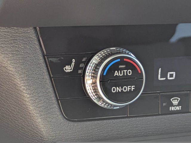 New 2026 Mitsubishi Outlander SE FWD image 23