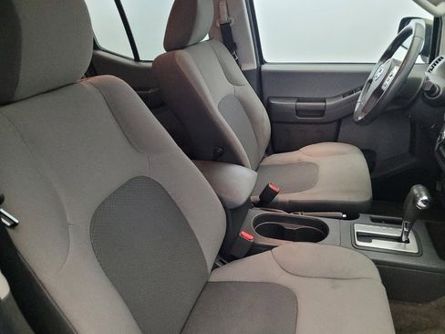 Used 2015 Nissan Xterra S image 21