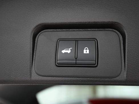 Used 2024 Nissan Rogue SV image 20