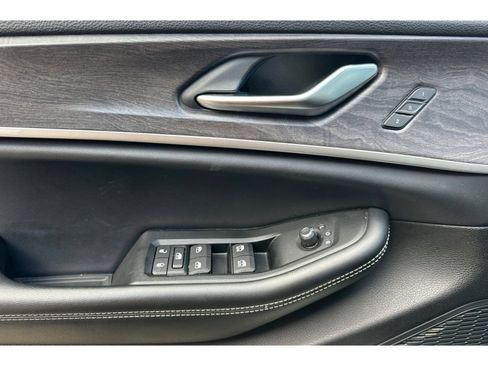 Used 2023 Jeep Grand Cherokee L Limited AWD/4WD image 11