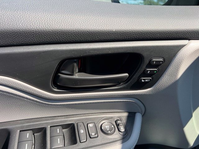 Used 2024 Honda Odyssey EX-L image 26