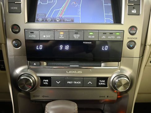 Used 2014 Lexus GX 460 w/ Premium Package AWD/4WD image 32