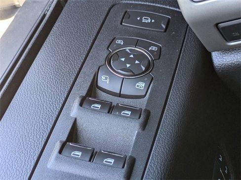 Used 2021 Ford F350 Lariat image 20