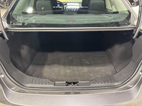 Used 2014 Ford Focus SE FWD image 27