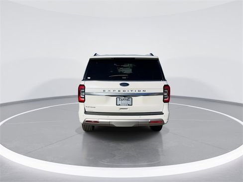 Used 2023 Ford Expedition Platinum image 6