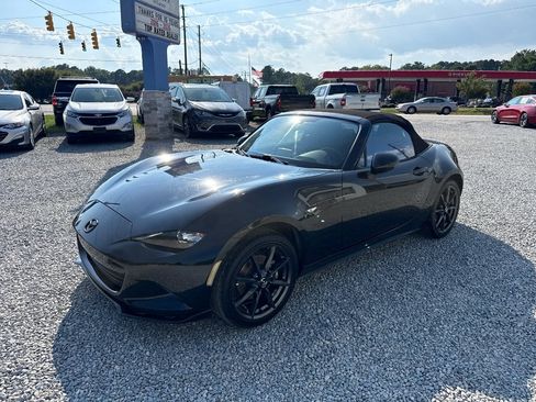 Used 2016 MAZDA MX-5 Miata Club RWD image 1