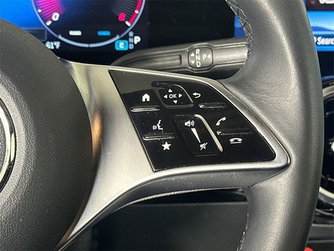 Certified 2025 Mercedes-Benz GLA 250 image 26