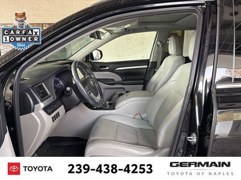 Used 2018 Toyota Highlander XLE image 14
