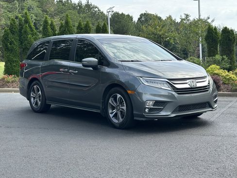 Used 2019 Honda Odyssey Touring image 2