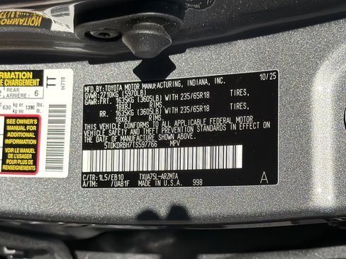 Certified 2026 Toyota Highlander XLE image 38