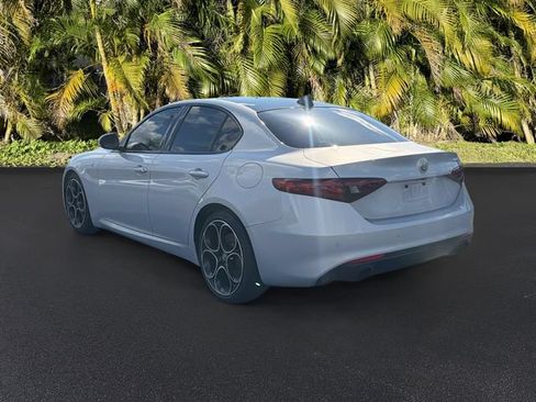 Used 2022 Alfa Romeo Giulia Ti w/ Active Assist Plus Package RWD image 7