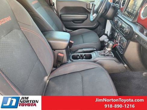 Used 2022 Jeep Wrangler Unlimited Rubicon w/ Cold Weather Group image 16