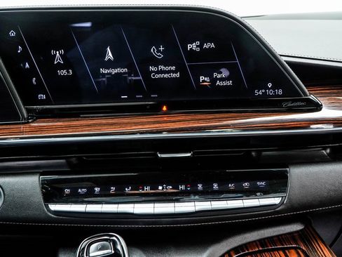 Used 2021 Cadillac Escalade Premium Luxury image 23