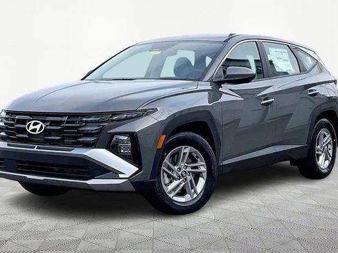 New 2026 Hyundai Tucson SE FWD image 2