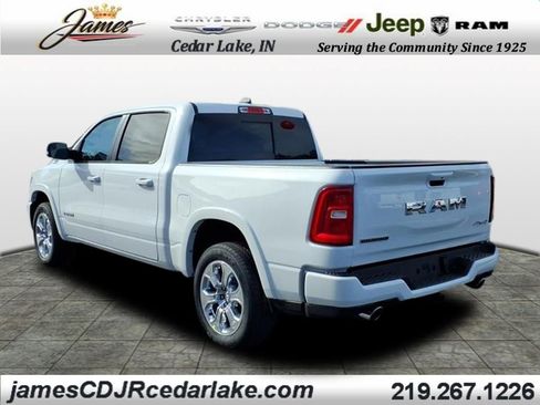 New 2026 RAM 1500 4x4 Crew Cab image 3