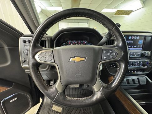Used 2019 Chevrolet Silverado 2500 High Country w/ Duramax Plus Package image 32