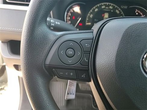 Used 2025 Toyota RAV4 LE image 14