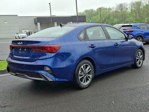 Used 2023 Kia Forte LXS FWD image 6