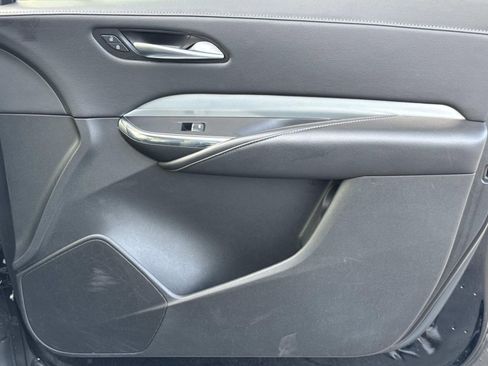 Used 2023 Cadillac XT4 Premium Luxury image 23