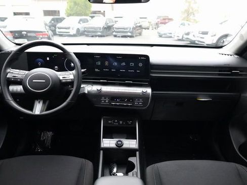 Used 2025 Hyundai Kona SEL image 13