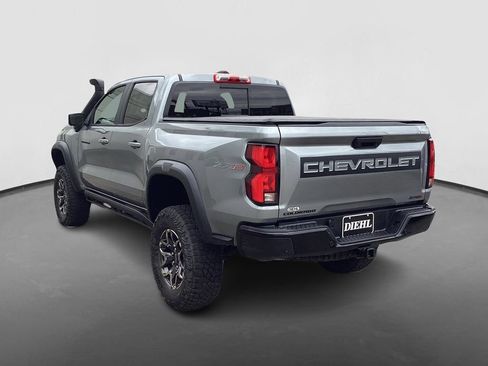 Used 2024 Chevrolet Colorado ZR2 w/ ZR2 Convenience Package III AWD/4WD image 7