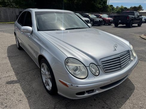 Used 2006 Mercedes-Benz E 350 Sedan image 3