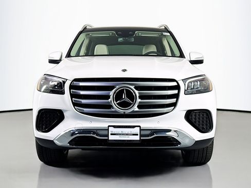 New 2026 Mercedes-Benz GLS 450 4MATIC image 2