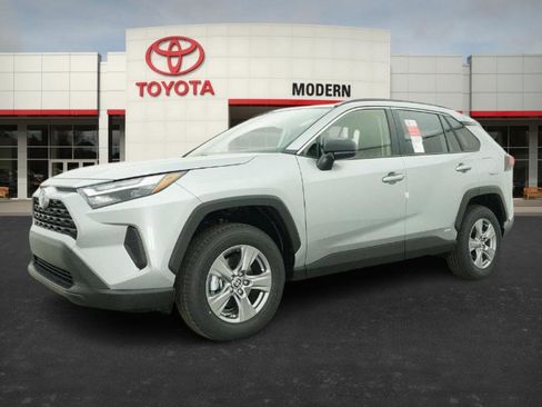 New 2025 Toyota RAV4 LE image 6