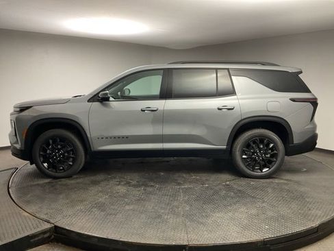 New 2026 Chevrolet Traverse LT w/ Midnight/Sport Edition image 4