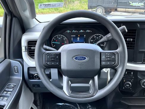 New 2026 Ford F250 XLT w/ FX4 Off-Road Package AWD/4WD image 12