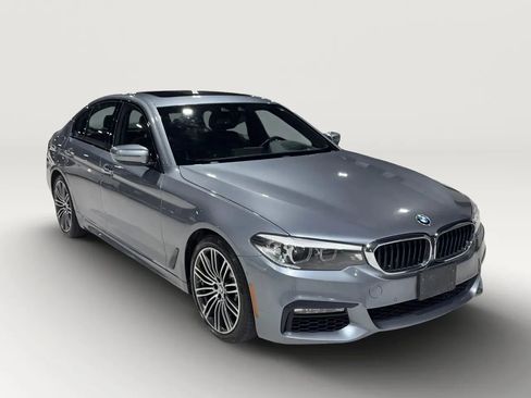 Used 2018 BMW 540i xDrive image 12