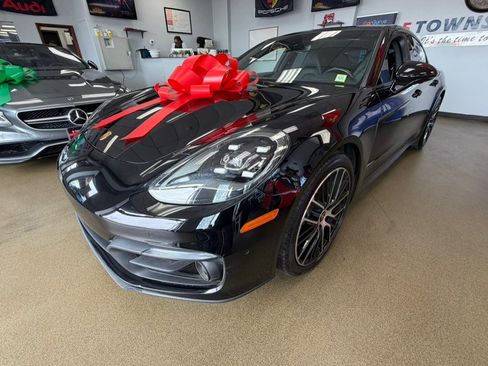 Used 2023 Porsche Panamera Platinum Edition RWD image 5