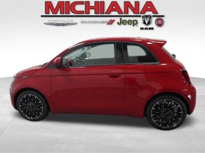 New 2024 FIAT 500 e (RED)