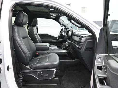 Used 2022 Ford F150 Lariat w/ Equipment Group 502A High image 13