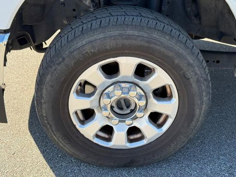 Used 2024 Ford F250 XLT image 11