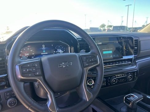 Used 2024 Chevrolet Silverado 1500 ZR2 w/ Technology Package image 7