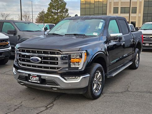 Used 2023 Ford F150 Lariat w/ Trailer Tow Package image 11