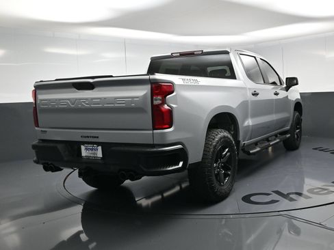 Used 2021 Chevrolet Silverado 1500 Custom Trail Boss AWD/4WD image 9