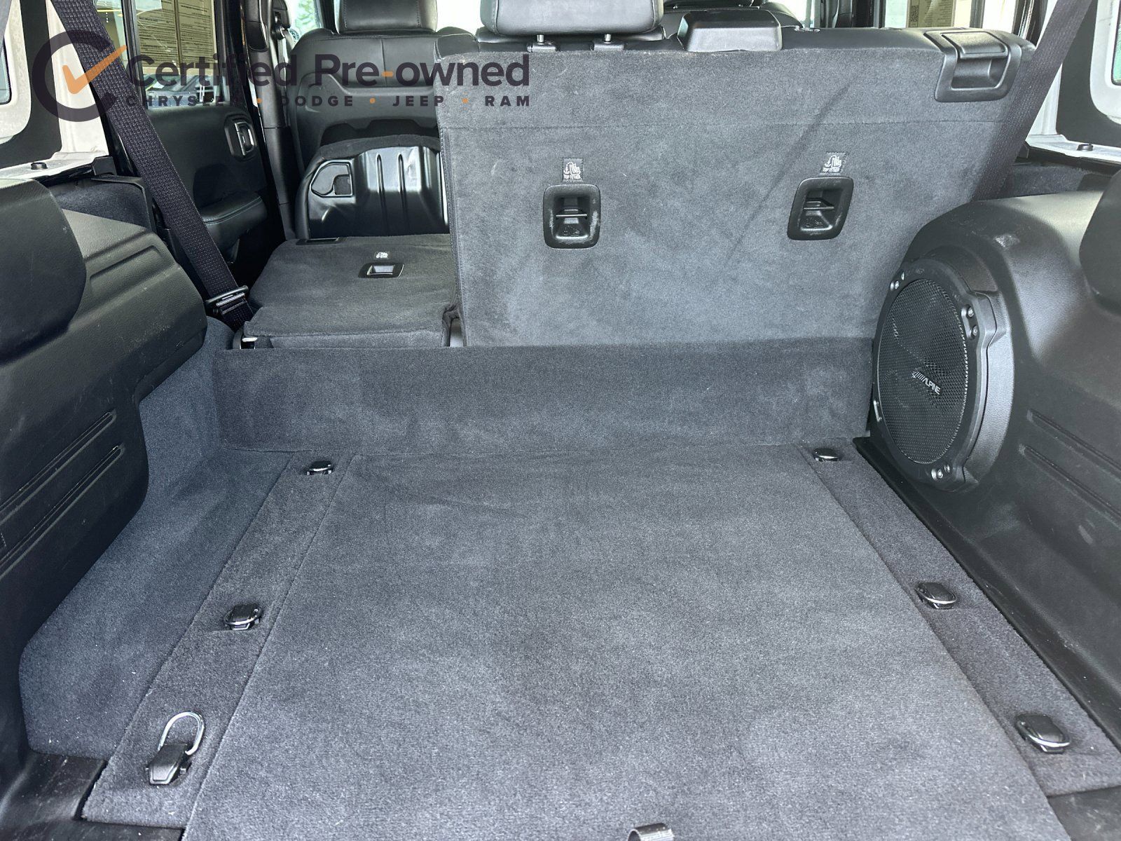 Used 2024 Jeep Wrangler High Altitude AWD/4WD image 16