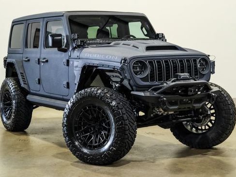 Used 2024 Jeep Wrangler Unlimited Rubicon w/ Technology Group AWD/4WD image 4