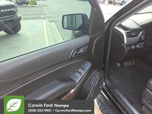 Used 2019 Chevrolet Suburban LT w/ LT Signature Package AWD/4WD image 9