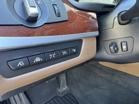 Used 2014 BMW 535i xDrive Sedan AWD/4WD image 25