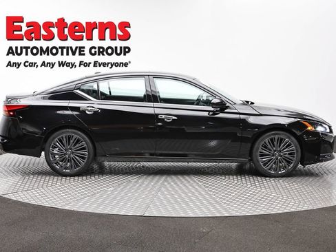 Used 2023 Nissan Altima 2.5 SL FWD image 4