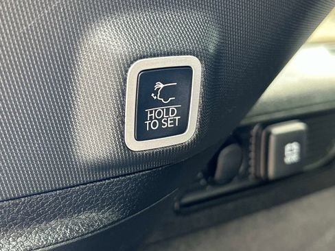 Certified 2023 Jeep Grand Cherokee Summit AWD/4WD image 12