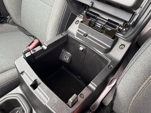 Certified 2024 Jeep Wrangler Willys image 28