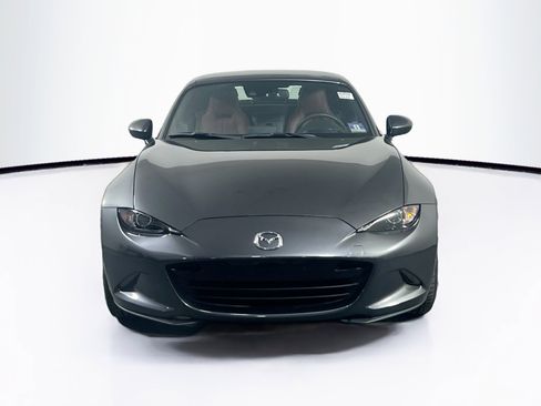 Used 2017 MAZDA MX-5 Miata RF Grand Touring image 2