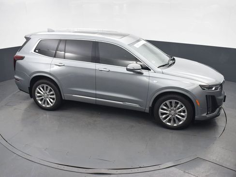 Certified 2024 Cadillac XT6 Premium Luxury w/ LPO, Floor Liner Package AWD/4WD image 40