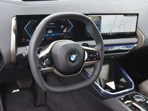 Used 2025 BMW X3 xDrive30i image 17